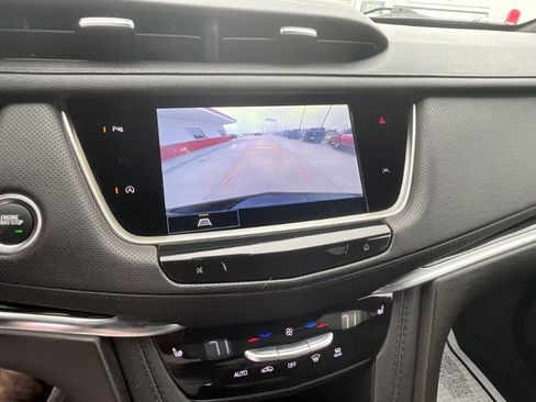 Used 2024 Cadillac XT6 Luxury w/ LPO, Floor Liner Package AWD/4WD image 13