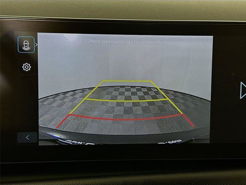 Used 2025 Hyundai Tucson SE AWD/4WD image 6