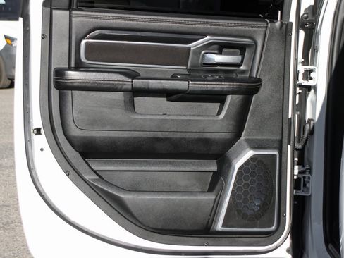 Used 2022 RAM 2500 Laramie w/ Night Edition image 34