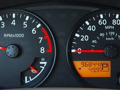 Used 2018 Nissan Frontier SV image 41