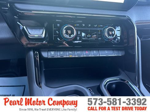 New 2026 GMC Sierra 2500 AT4 AWD/4WD image 18