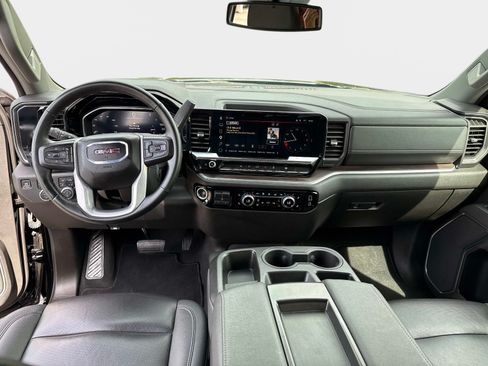 Used 2025 GMC Sierra 1500 SLT AWD/4WD image 18