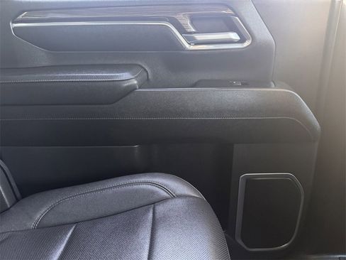 Used 2024 Chevrolet Silverado 2500 LT image 27