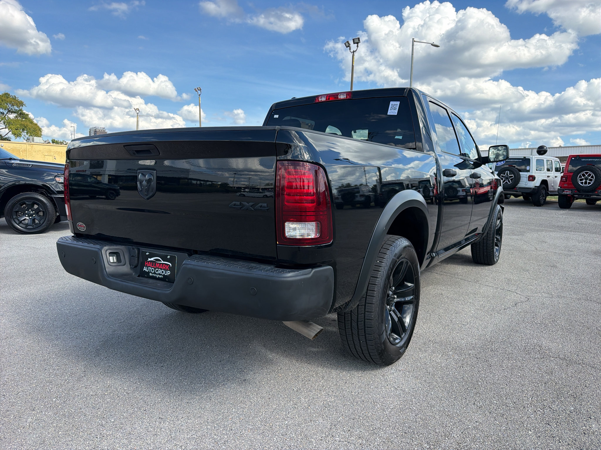 Used 2024 RAM 1500 Warlock AWD/4WD image 6