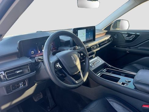Used 2025 Lincoln Aviator Reserve w/ Jet Appearance Package AWD/4WD image 9
