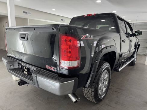Used 2012 GMC Sierra 1500 SLT w/ Suspension Package, Off-Road AWD/4WD image 6
