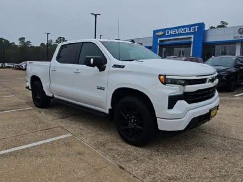 Used 2025 Chevrolet Silverado 1500 RST image 2