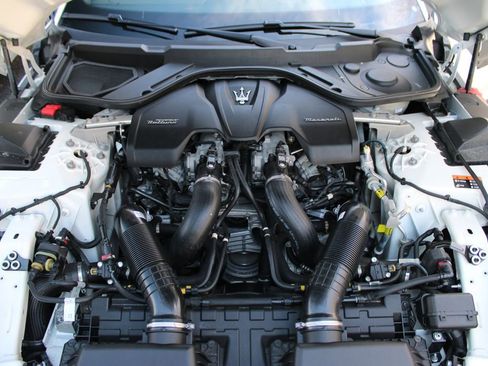 Used 2024 Maserati GranTurismo Modena image 19