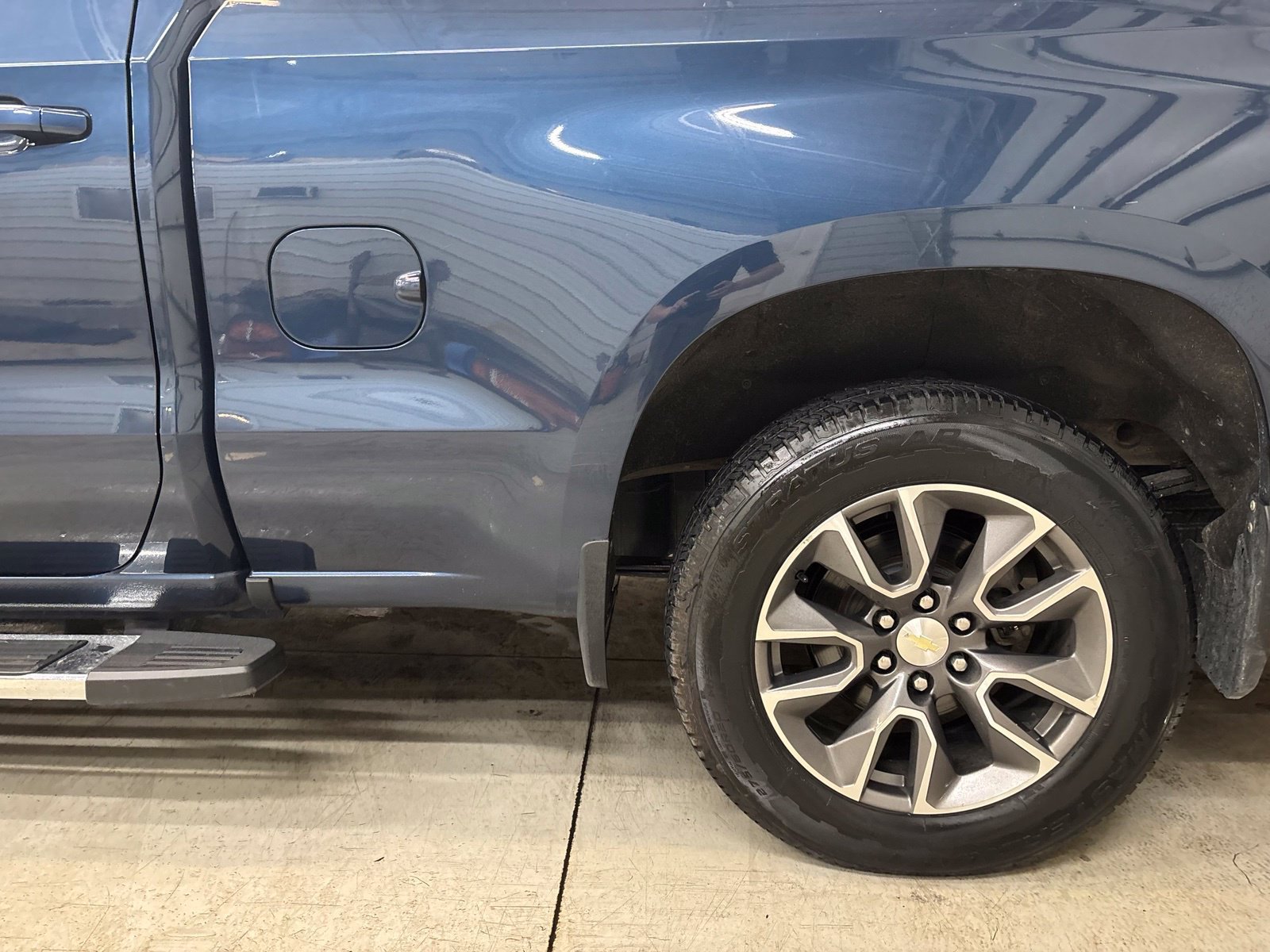 Used 2020 Chevrolet Silverado 1500 LT w/ All-Star Edition AWD/4WD image 6