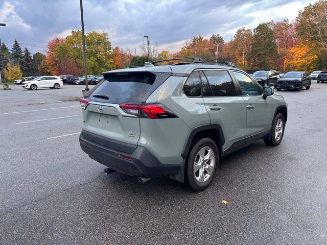 Used 2020 Toyota RAV4 XLE w/ Convenience Package AWD/4WD image 3