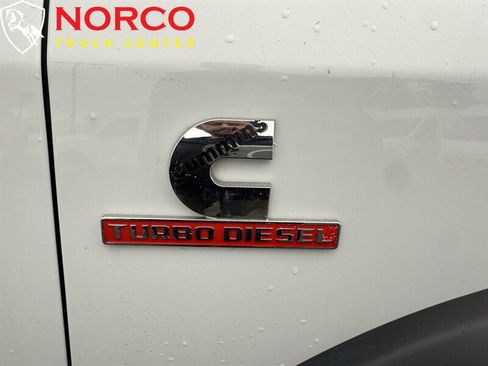 Used 2022 RAM 5500 Tradesman w/ Chrome Appearance Group AWD/4WD image 23