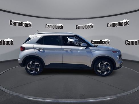 Certified 2023 Hyundai Venue SEL image 8