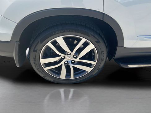 Used 2016 Honda Pilot Elite image 15