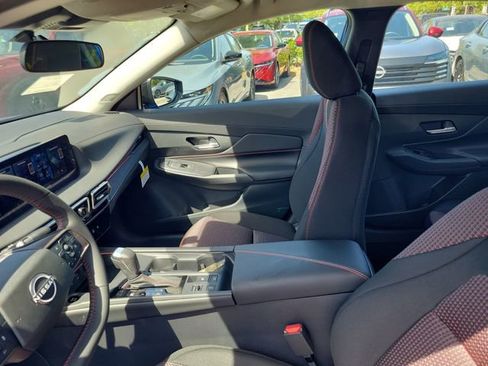 New 2026 Nissan Sentra SR w/ Floor Mat Package FWD image 8