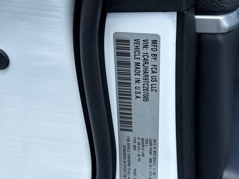 New 2026 Jeep Grand Cherokee Altitude AWD/4WD image 29