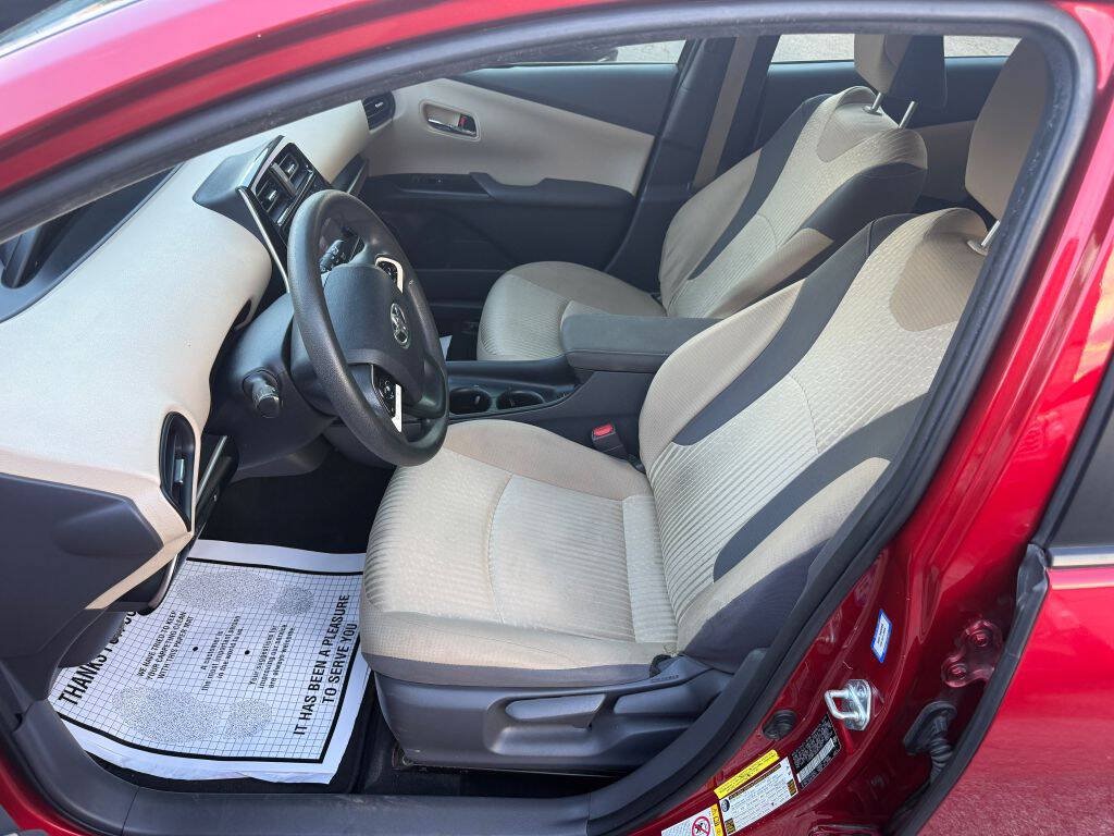 Used 2016 Toyota Prius Two FWD image 14