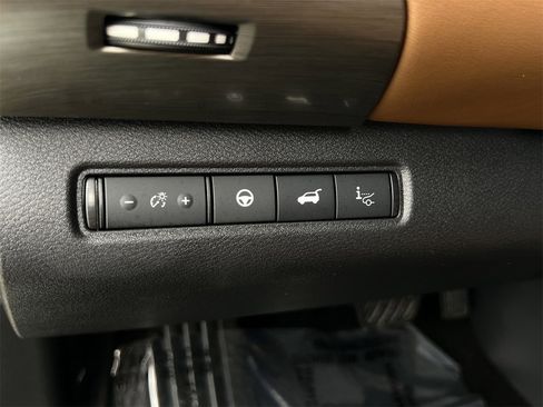 Certified 2023 Nissan Pathfinder Platinum w/ Cargo Package image 14