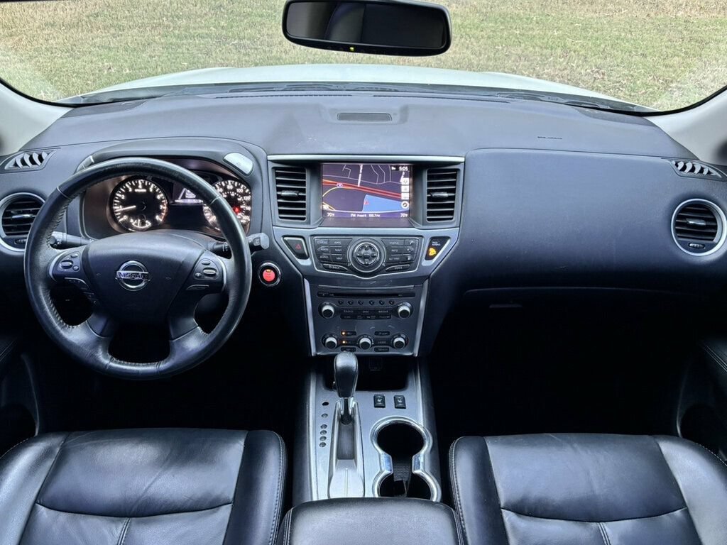 Used 2018 Nissan Pathfinder SL FWD image 25