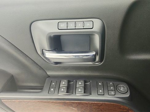 Used 2018 GMC Sierra 1500 SLT image 24