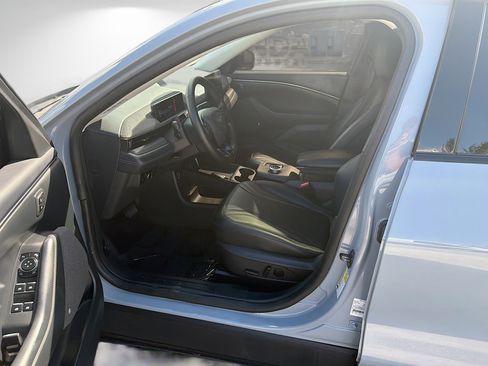 Used 2024 Ford Mustang Mach-E Premium RWD image 17