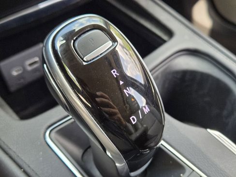 Used 2021 Cadillac XT4 Premium Luxury FWD image 26