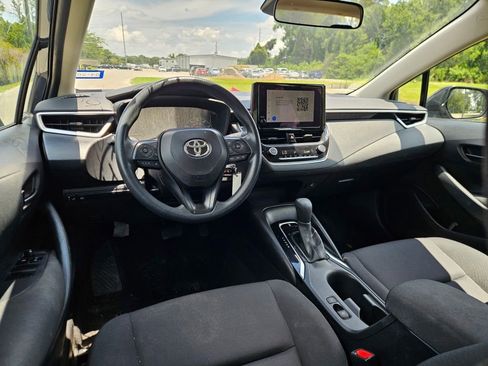 Used 2024 Toyota Corolla LE FWD image 12