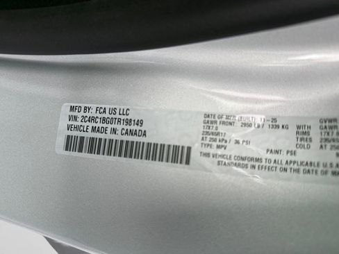 New 2026 Chrysler Pacifica Select image 30