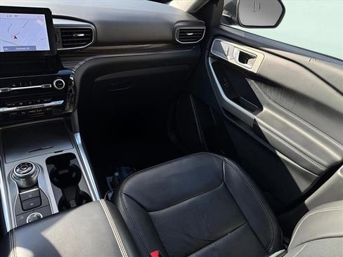 Used 2023 Ford Explorer Limited w/ Equipment Group 301A image 16