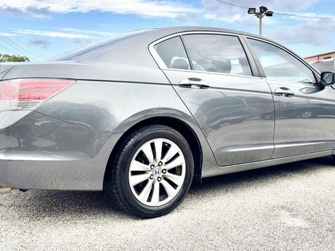 Used 2012 Honda Accord EX image 5