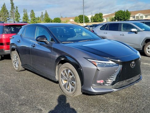 Used 2023 Lexus RZ 450e Premium w/ Technology Package image 3