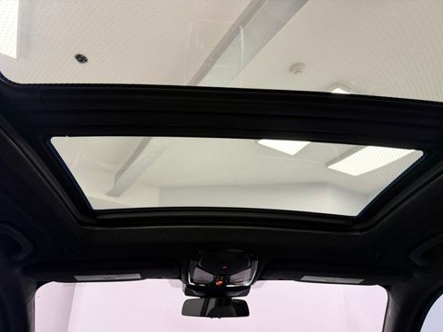 Used 2026 BMW X7 xDrive40i w/ Executive Package image 82