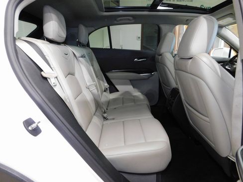 Used 2021 Cadillac XT4 Premium Luxury image 90
