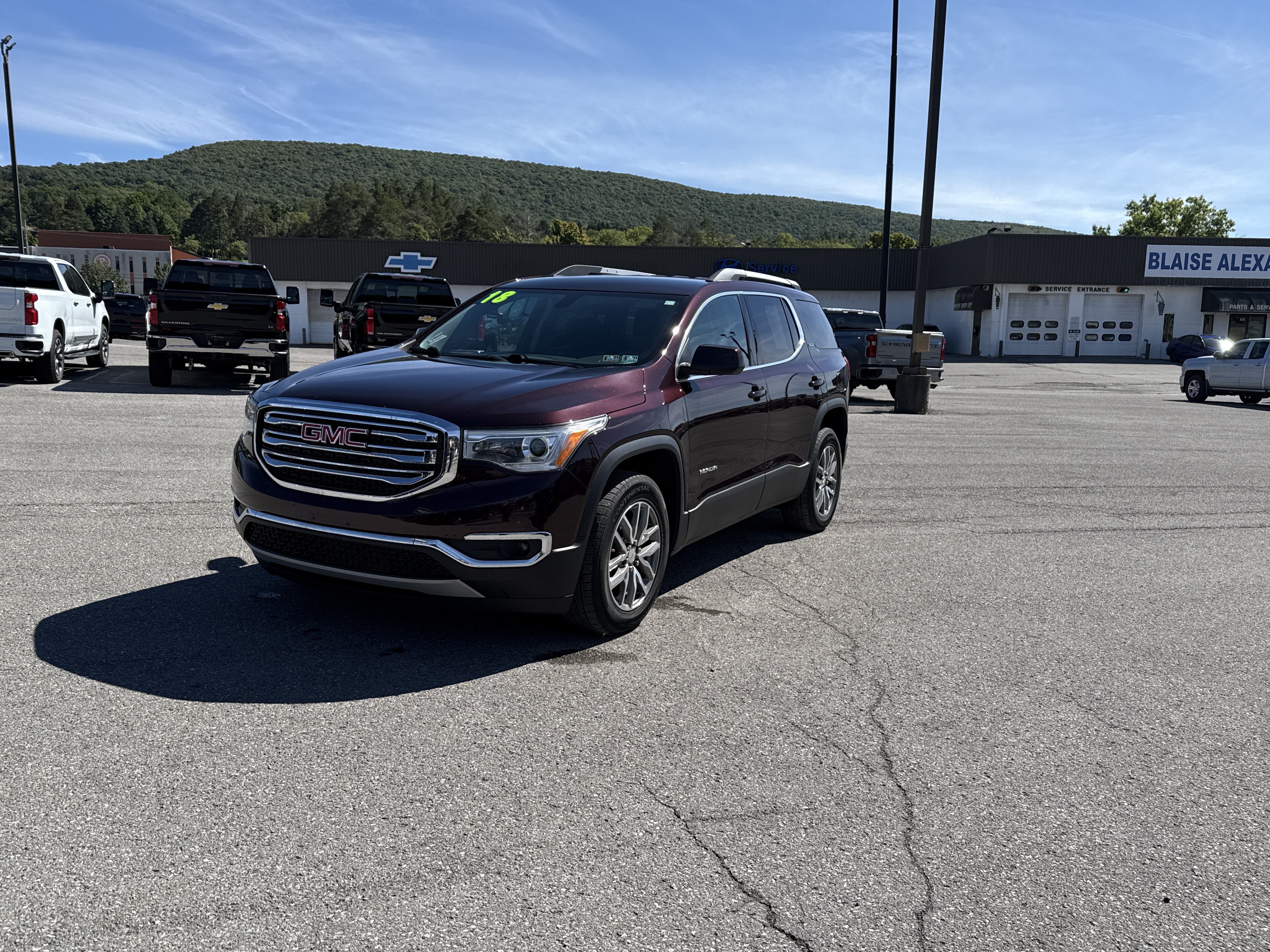 Used 2018 GMC Acadia SLE AWD/4WD image 7