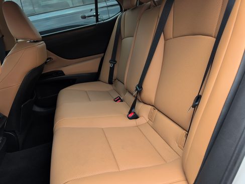 Certified 2025 Lexus ES 350 w/ Premium Package FWD image 7