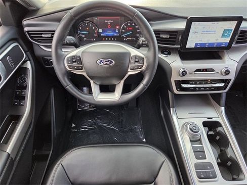 Used 2023 Ford Explorer XLT w/ Equipment Group 202A image 17