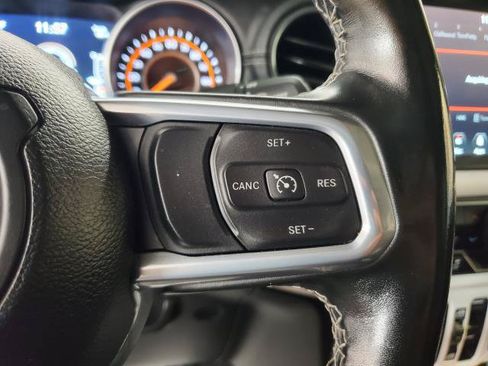 Used 2021 Jeep Gladiator Overland w/ Popular Equipment Package AWD/4WD image 19