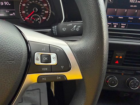 Used 2019 Volkswagen Jetta S w/ Driver Assistance Package FWD image 9