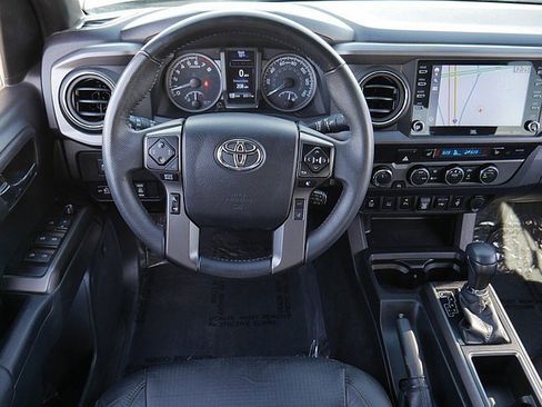 Used 2023 Toyota Tacoma TRD Sport image 18