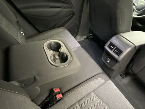 Used 2022 Chevrolet Equinox LT AWD/4WD image 18