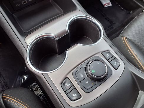 Used 2022 GMC Terrain AT4 image 10