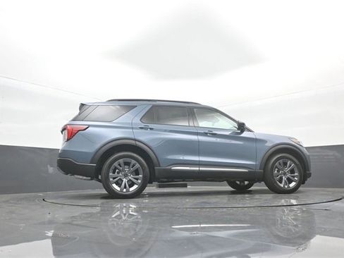 New 2025 Ford Explorer Active w/ Active Comfort Package image 33