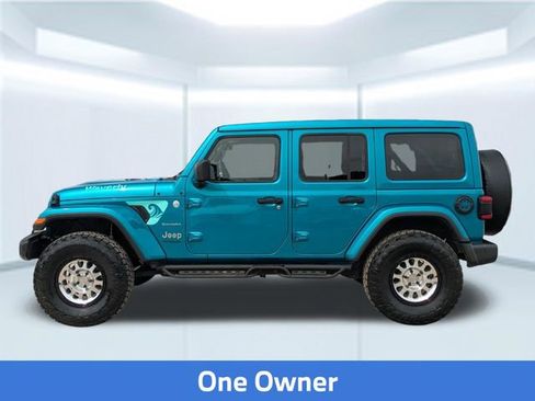 Used 2020 Jeep Wrangler Unlimited Sahara AWD/4WD image 2