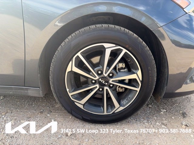 Used 2024 Kia Forte LXS FWD image 9