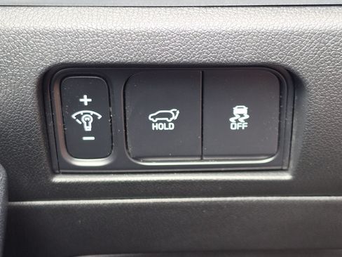 Used 2025 Kia Sorento SX AWD/4WD image 17