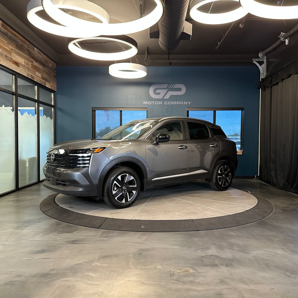 Used 2026 Nissan Kicks SV AWD/4WD image 7