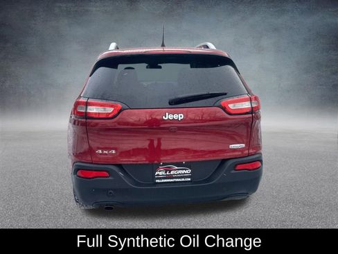 Used 2017 Jeep Cherokee Latitude image 5