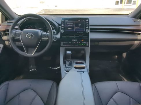 Used 2022 Toyota Avalon XLE w/ Moonroof Package FWD image 15
