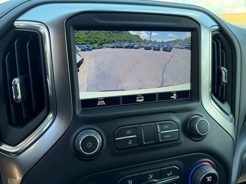 Used 2022 Chevrolet Silverado 1500 LTZ AWD/4WD image 16