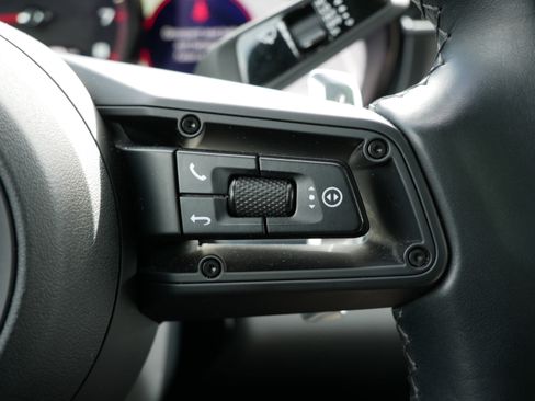 Used 2022 Porsche Panamera 4 Platinum Edition image 15