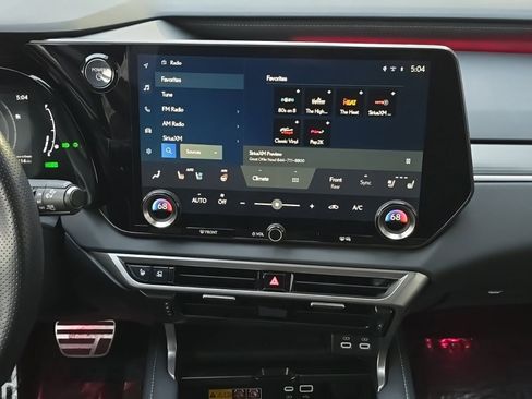 Used 2024 Lexus RX 500h F Sport w/ Convenience Package image 16